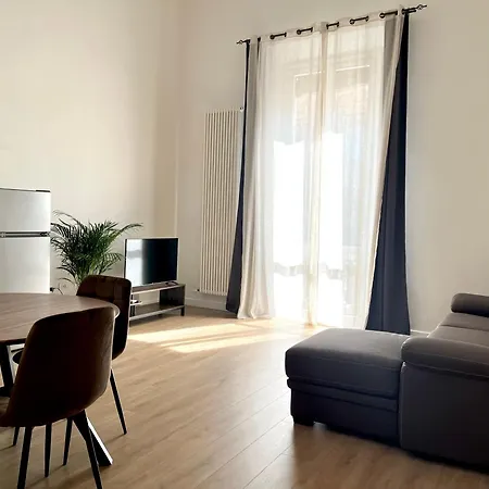 アパートホテル Santo Stefano Loft ボローニャ