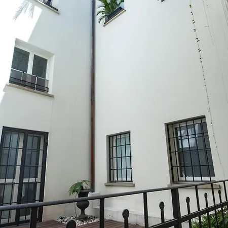 Ξενοδοχείο με διαμερίσματα Santo Stefano Loft 4*