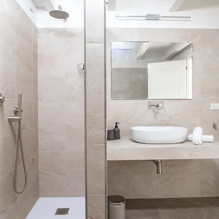 Santo Stefano Loft Ξενοδοχείο με διαμερίσματα 4*