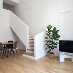 Ξενοδοχείο με διαμερίσματα Santo Stefano Loft