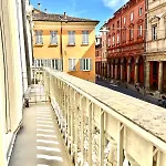 Ξενοδοχείο με διαμερίσματα Santo Stefano Loft 4*