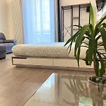 Ξενοδοχείο με διαμερίσματα Santo Stefano Loft